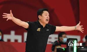 国媒：李春江已于广厦分道扬镳，将于下周签约上海男篮