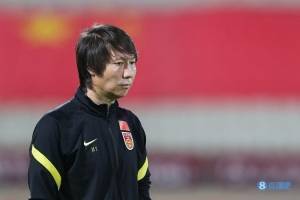 国足vs澳大利亚战术观察：&ldquo;菱钻&rdquo;黯淡无光，李铁退无可退