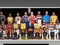 杜德利转湖人夺冠赛季合照：发带哥现在已经穿上POLO衫了