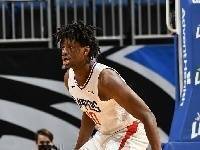 名记：公牛将与奥图鲁签下一份训练营合同