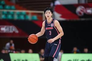 按规定 胡明轩需向CBA联盟主动申报代言合同细节