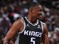 福克斯：很久没穿科比系列的鞋了 我们并不期望得到很多哨子