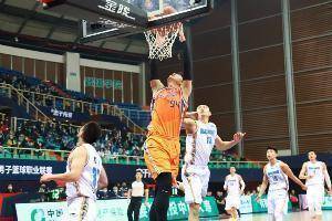未能救主！王哲林19中10空砍27分9板