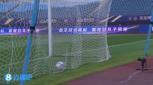 半场-吕文君贺惯头槌破门奥斯卡两送助攻 海港暂3-1申花