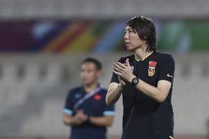 【更新中】国足热身赛3-0深足，阿兰洛国富破门，5点半对阵浙江