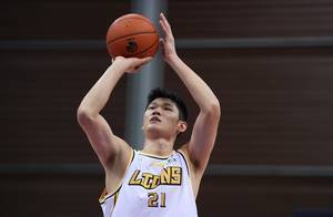 几乎全进！胡金秋17投16中得到36分6板2助2帽 罚球4中4