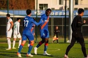 热身赛-申花3-0青岛 敦比亚梅开二度阿德里安破门
