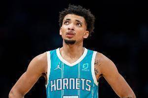 我也叫詹姆斯！黄蜂11号秀伯克奈特替补砍24分6板 三分球8中6