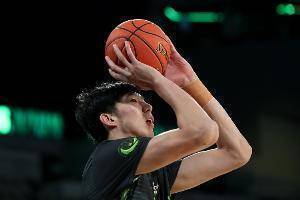 前澳联赛教练：周琦可能成为NBL的MVP？记者：DPOY稳了