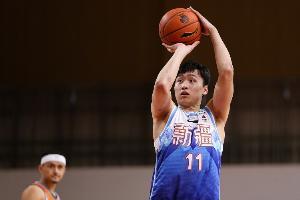 表现不俗！齐麟11投7中&三分6中5得到23分6板4助1断 正负值+16