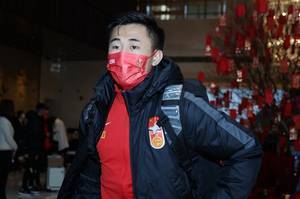 媒体人:国足近两场12强赛身体机能与此前差距大 和密集赛程有关