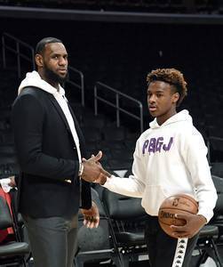Windhorst：詹姆斯爱LA 但如有和布朗尼一起打球机会他会去争取