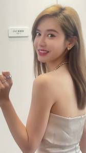 美娜：今天湖人输球都怪克莱😂