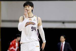 11前板仍惜败！王哲林全场24中12 得到28分17板1助1断3帽