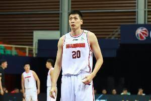 拼至6犯离场！任骏飞15投8中&三分6中4得到20分3板1助1帽