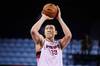 稳定输出！李炎哲10投6中&罚球6中5得到17分8板2断1帽