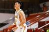 三分神准！张宁三分线外5投4中贡献16分助山西胜四川