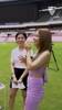 韩国女星与塞维利亚队员热舞互动