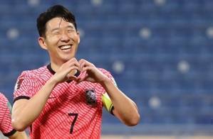 韩国主帅:不确定孙兴慜什么时候能够恢复训练,得继续等消息