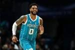 对位KD不虚！迈尔斯-布里奇斯半场10中6得14分5板 献惊天飞扣
