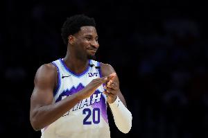 ClutchPoints曝勇士给JJJ的报价：库明加+希尔德+2首轮+薪资配平